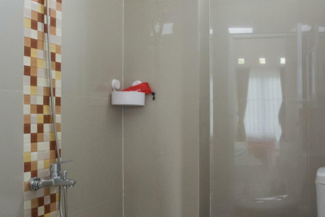 Reddoorz Syariah Near Taman Pelangi Monjali Hotell Melati Exteriör bild